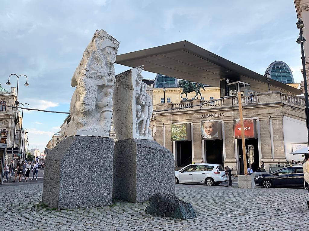 68536949_531123657631734_8447566729764143104_n (1)